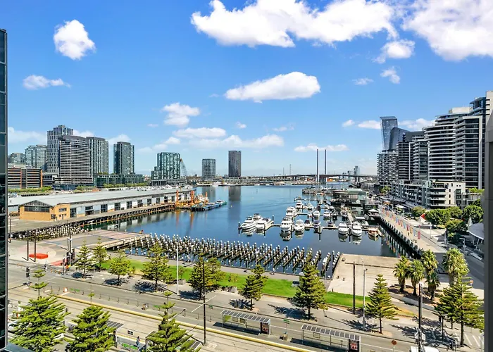 Docklands Private Collection - City Harbour Apartments